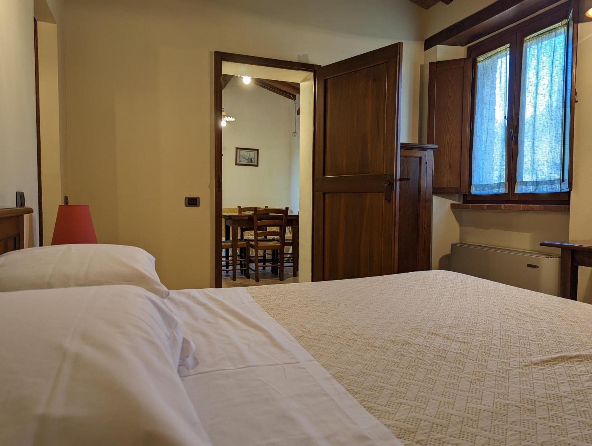 La Fonte Di Montebuono Villa Magione Bilik gambar