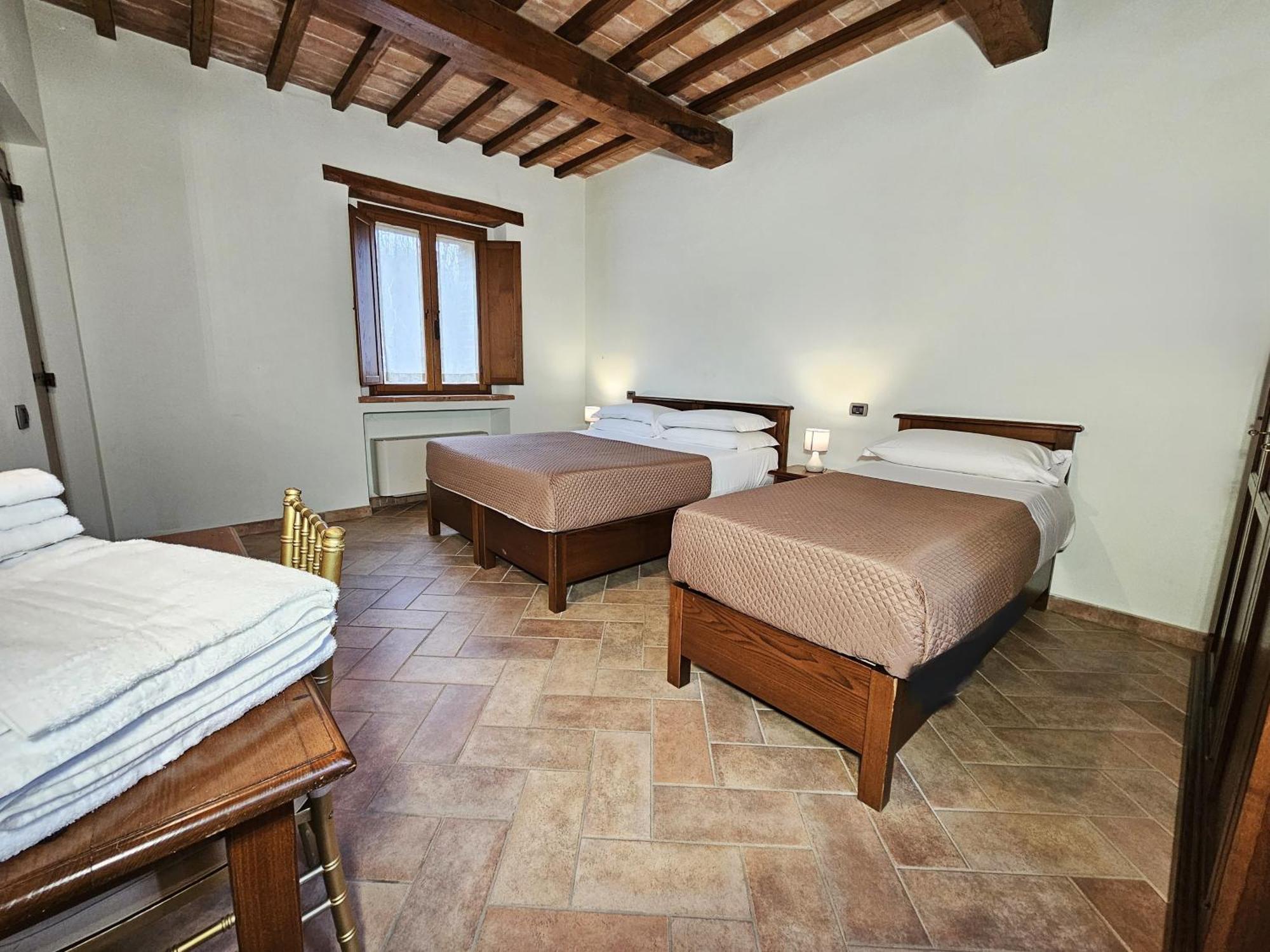 La Fonte Di Montebuono Villa Magione Bilik gambar